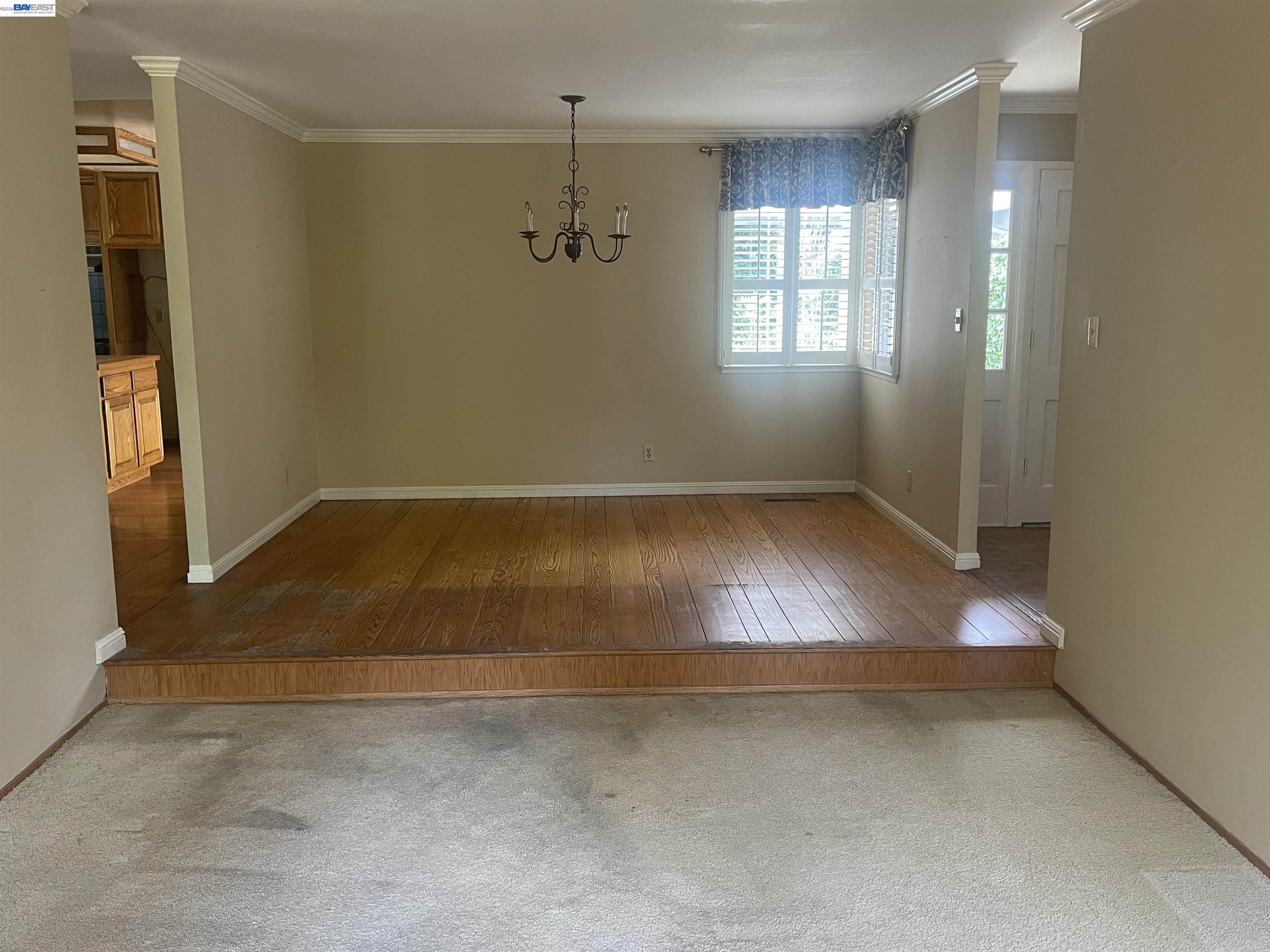 Detail Gallery Image 4 of 9 For 7819 Highland Oaks Dr, Pleasanton,  CA 94588 - 4 Beds | 2 Baths