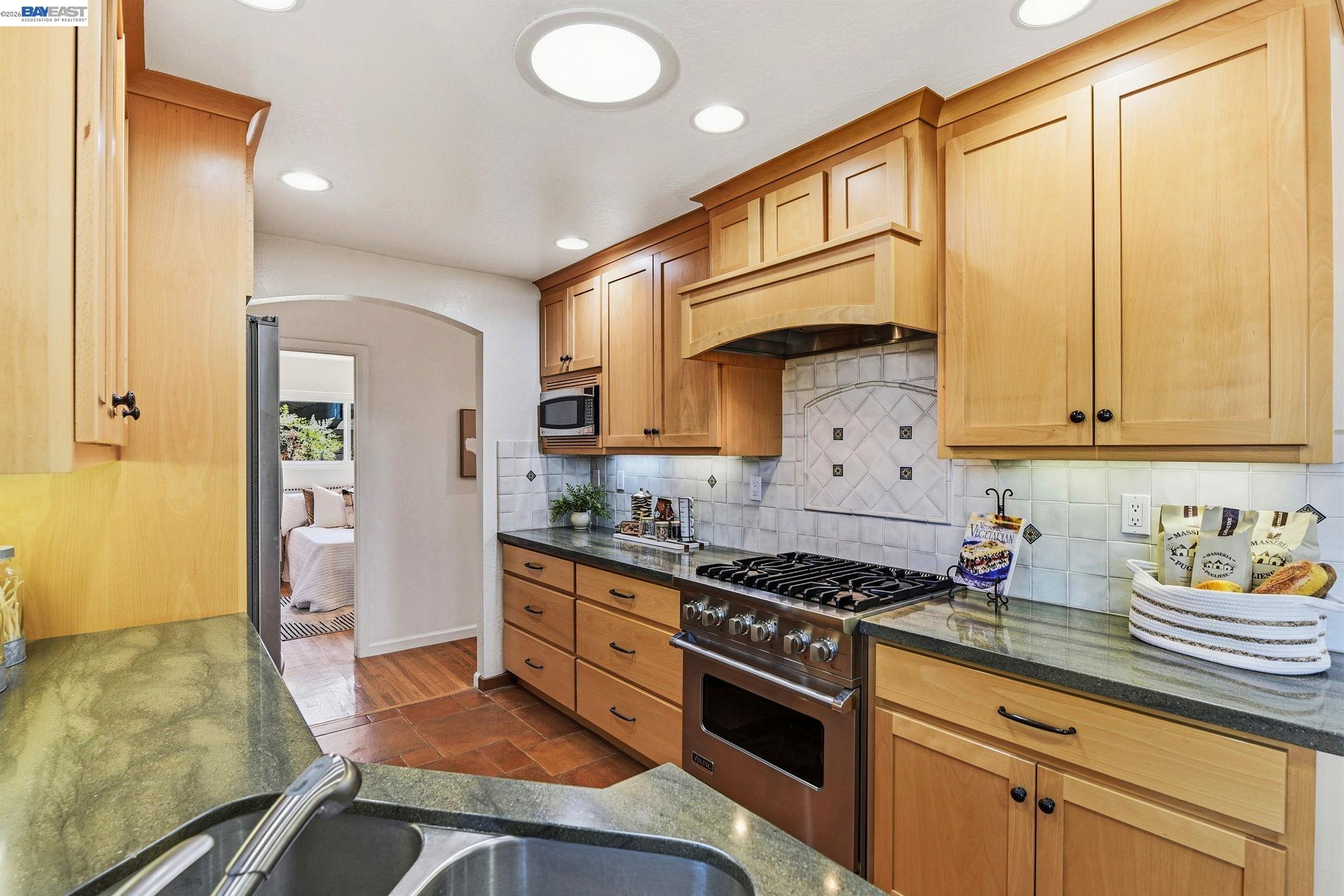 Detail Gallery Image 15 of 43 For 5830 Zileman Ct, San Jose,  CA 95123 - 3 Beds | 2 Baths