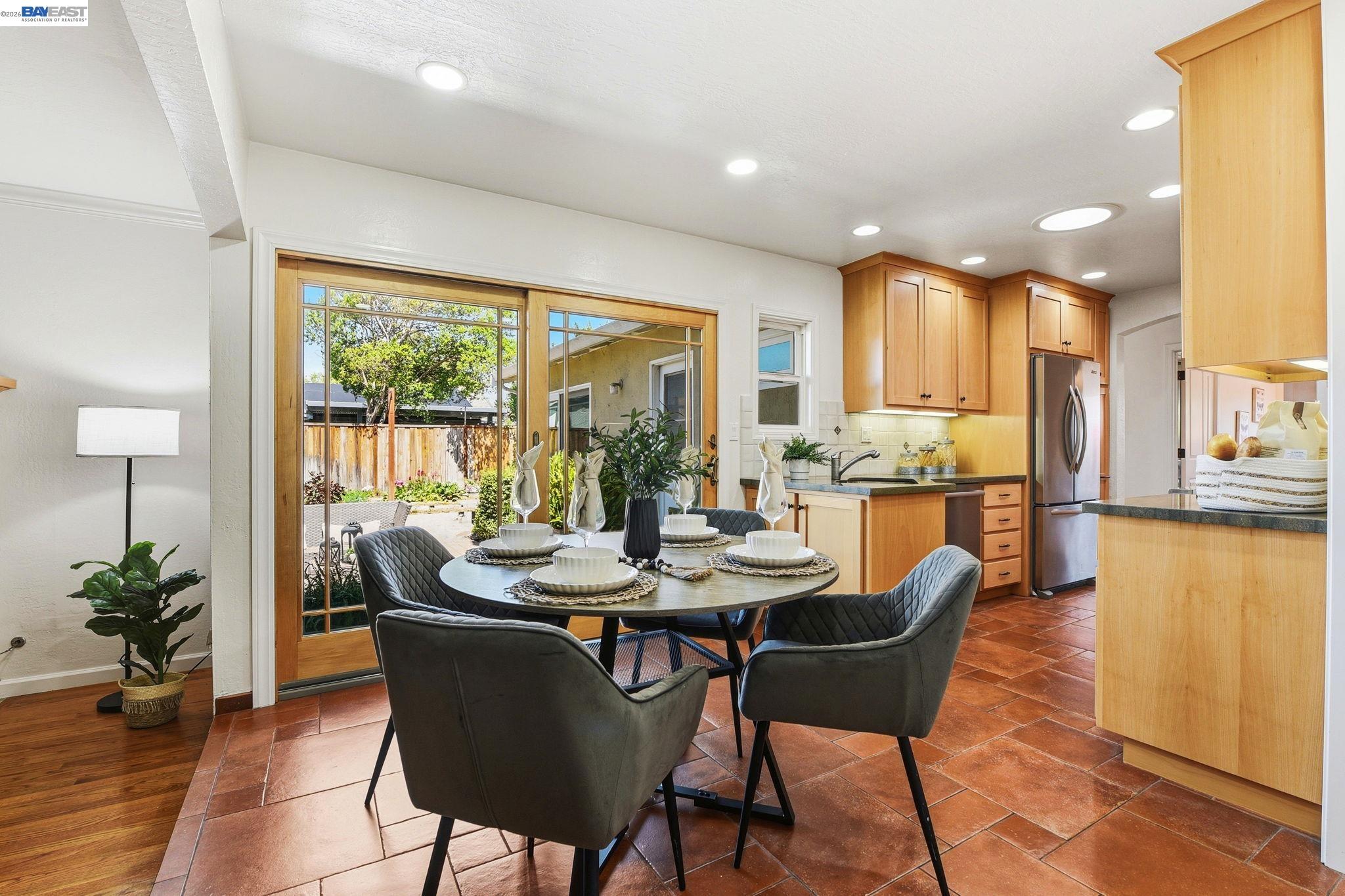 Detail Gallery Image 19 of 43 For 5830 Zileman Ct, San Jose,  CA 95123 - 3 Beds | 2 Baths