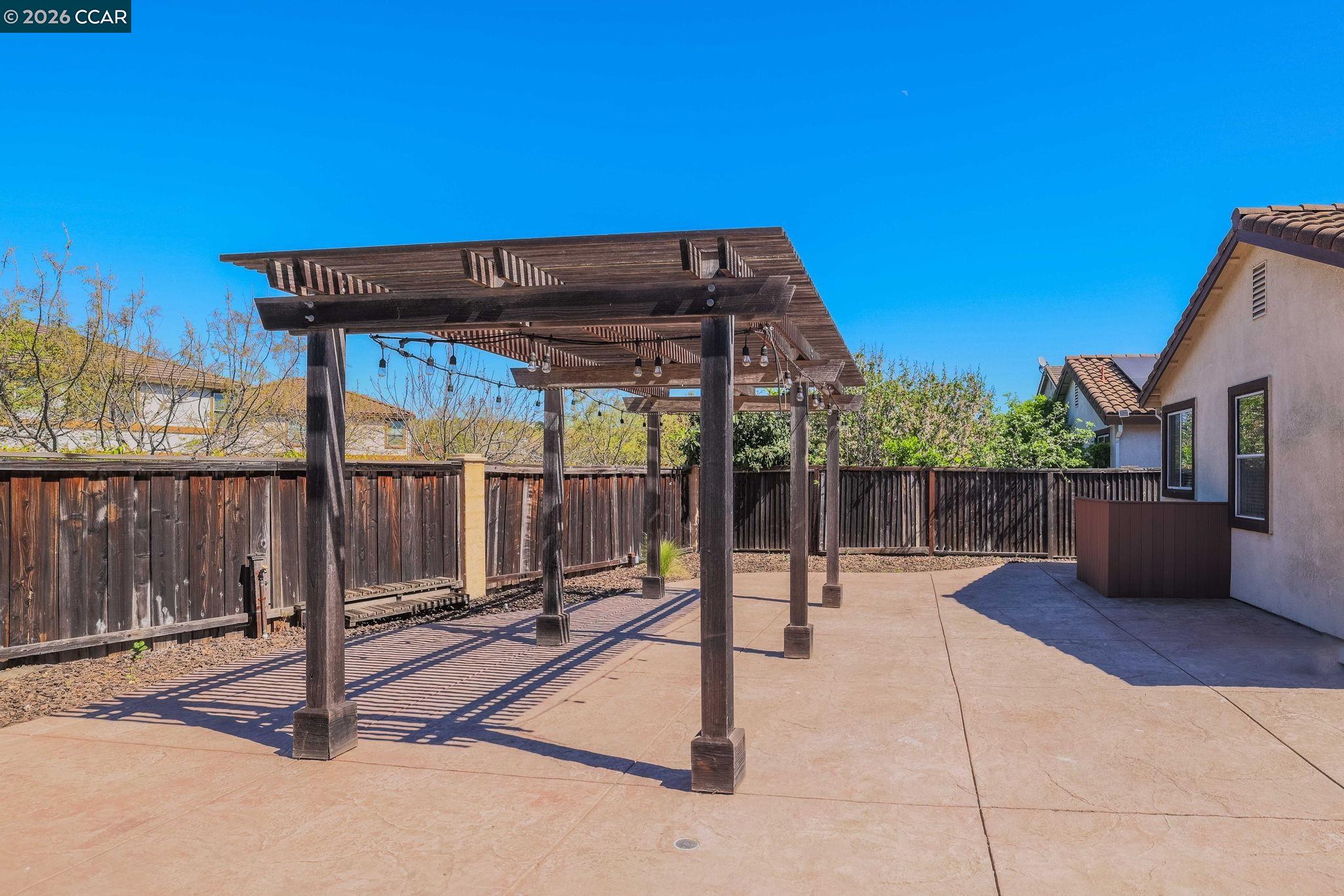 Detail Gallery Image 20 of 28 For 510 Crystal Rose Court, Fairfield,  CA 94534 - 3 Beds | 2 Baths