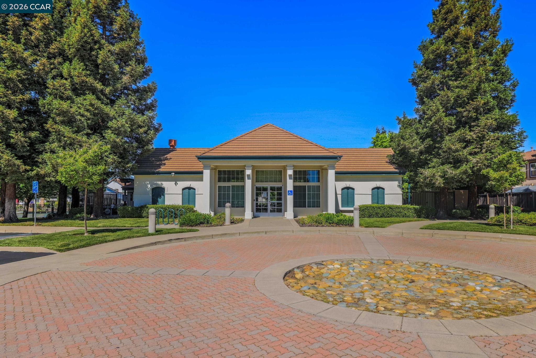 Detail Gallery Image 22 of 28 For 510 Crystal Rose Court, Fairfield,  CA 94534 - 3 Beds | 2 Baths