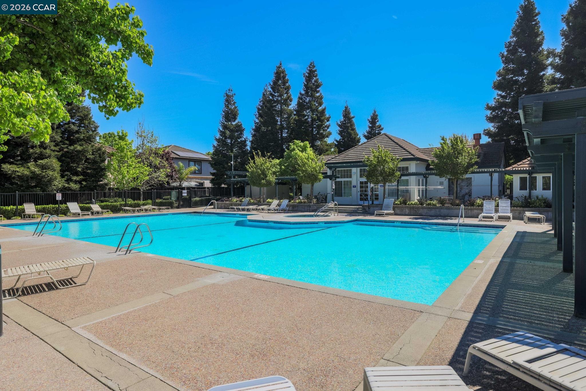 Detail Gallery Image 24 of 28 For 510 Crystal Rose Court, Fairfield,  CA 94534 - 3 Beds | 2 Baths