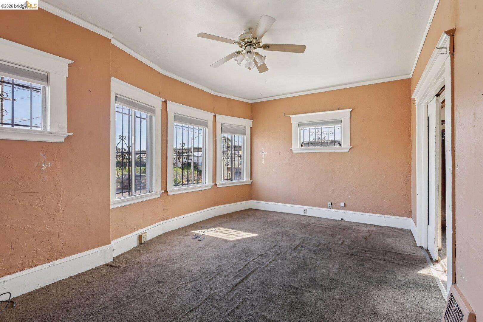 Detail Gallery Image 11 of 31 For 1201 41st Ave, Oakland,  CA 94601 - 2 Beds | 1 Baths