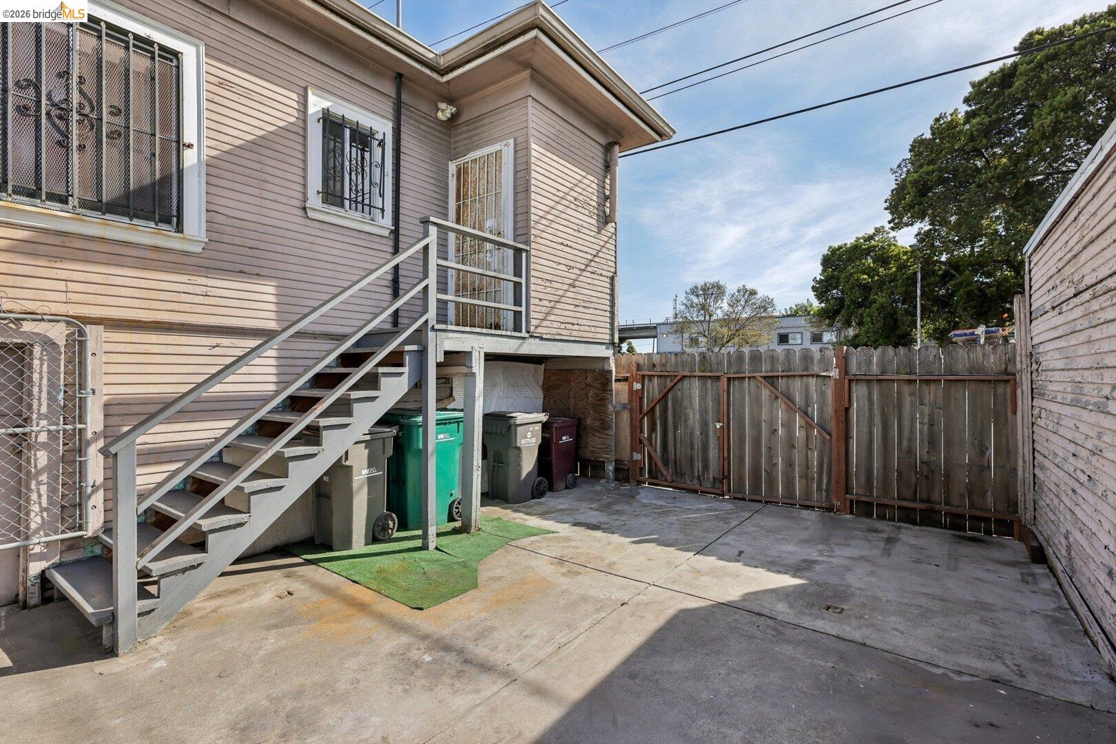 Detail Gallery Image 29 of 31 For 1201 41st Ave, Oakland,  CA 94601 - 2 Beds | 1 Baths