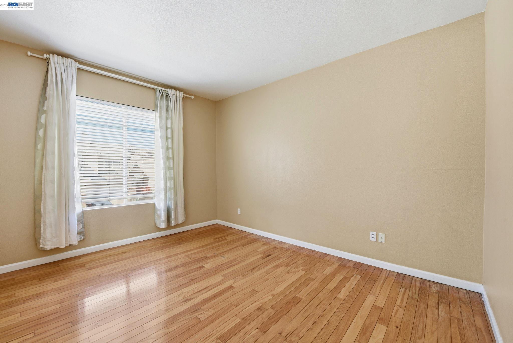 Detail Gallery Image 19 of 42 For 110 Pear Ln, Union City,  CA 94587 - 4 Beds | 2/1 Baths