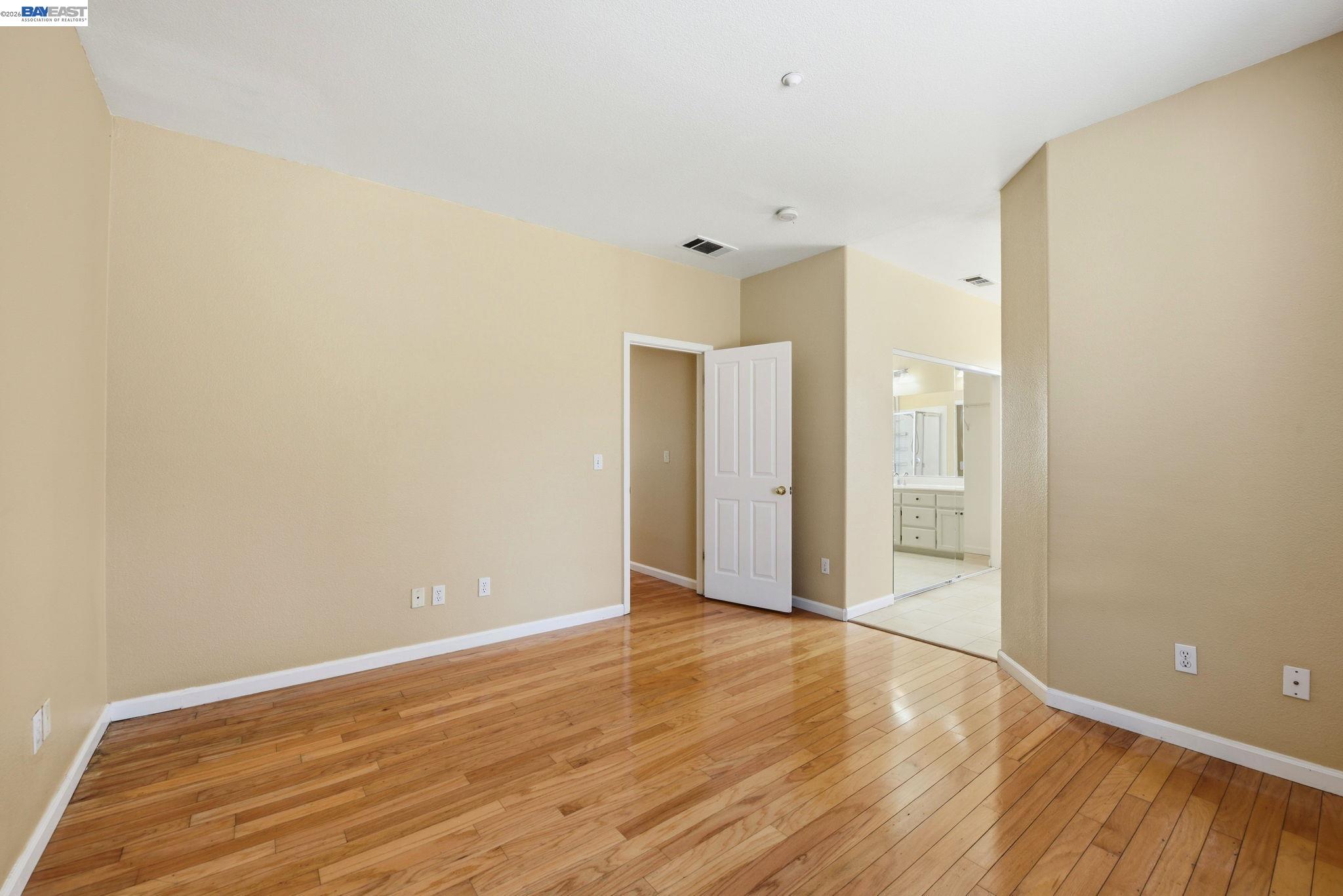 Detail Gallery Image 20 of 42 For 110 Pear Ln, Union City,  CA 94587 - 4 Beds | 2/1 Baths