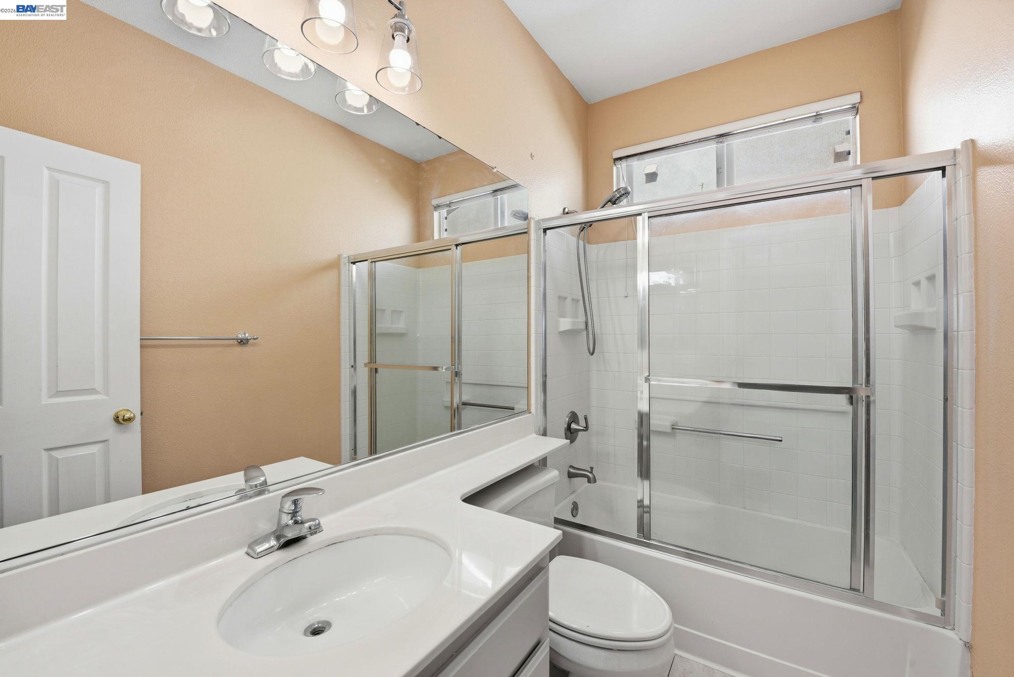 Detail Gallery Image 28 of 42 For 110 Pear Ln, Union City,  CA 94587 - 4 Beds | 2/1 Baths