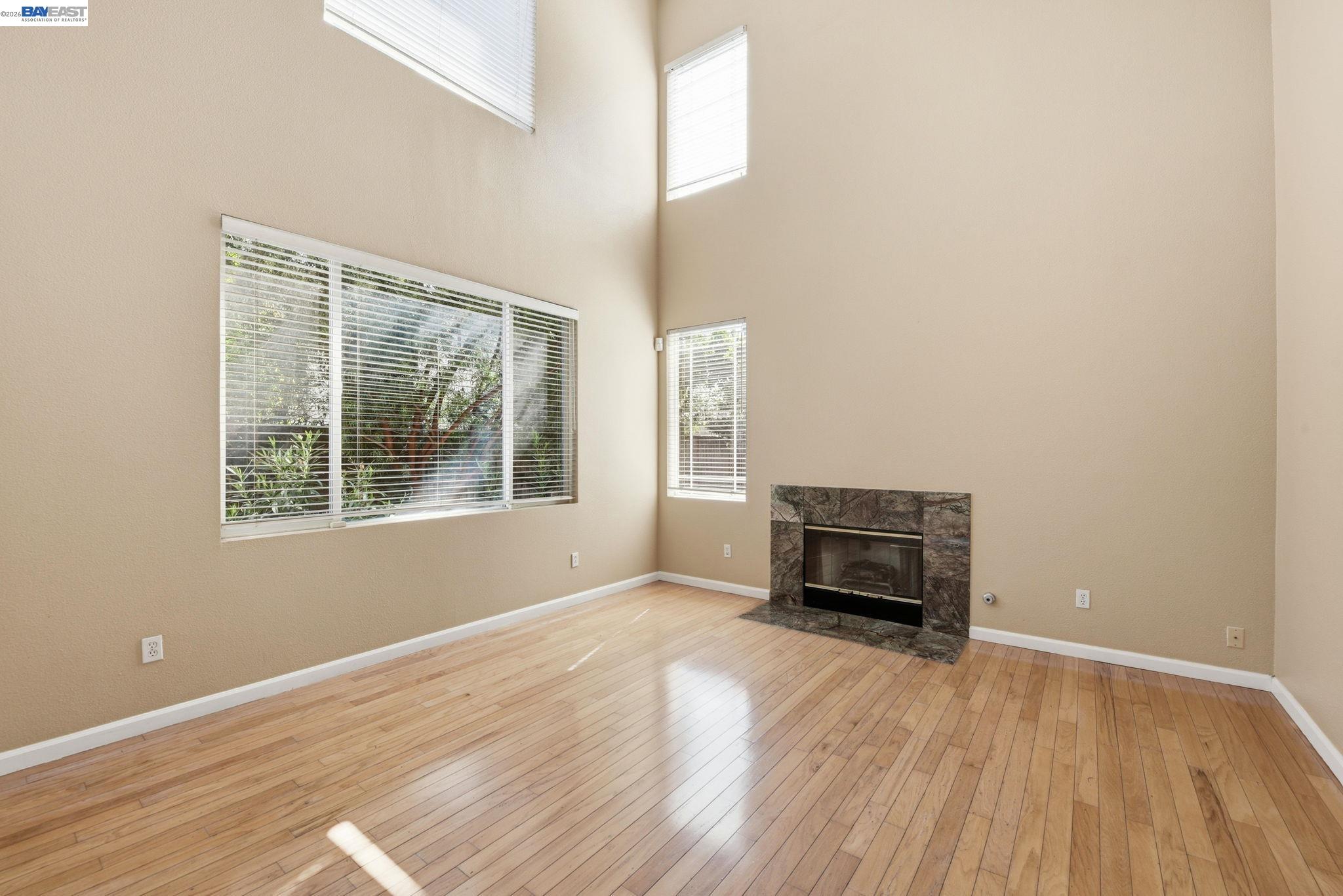 Detail Gallery Image 10 of 42 For 110 Pear Ln, Union City,  CA 94587 - 4 Beds | 2/1 Baths