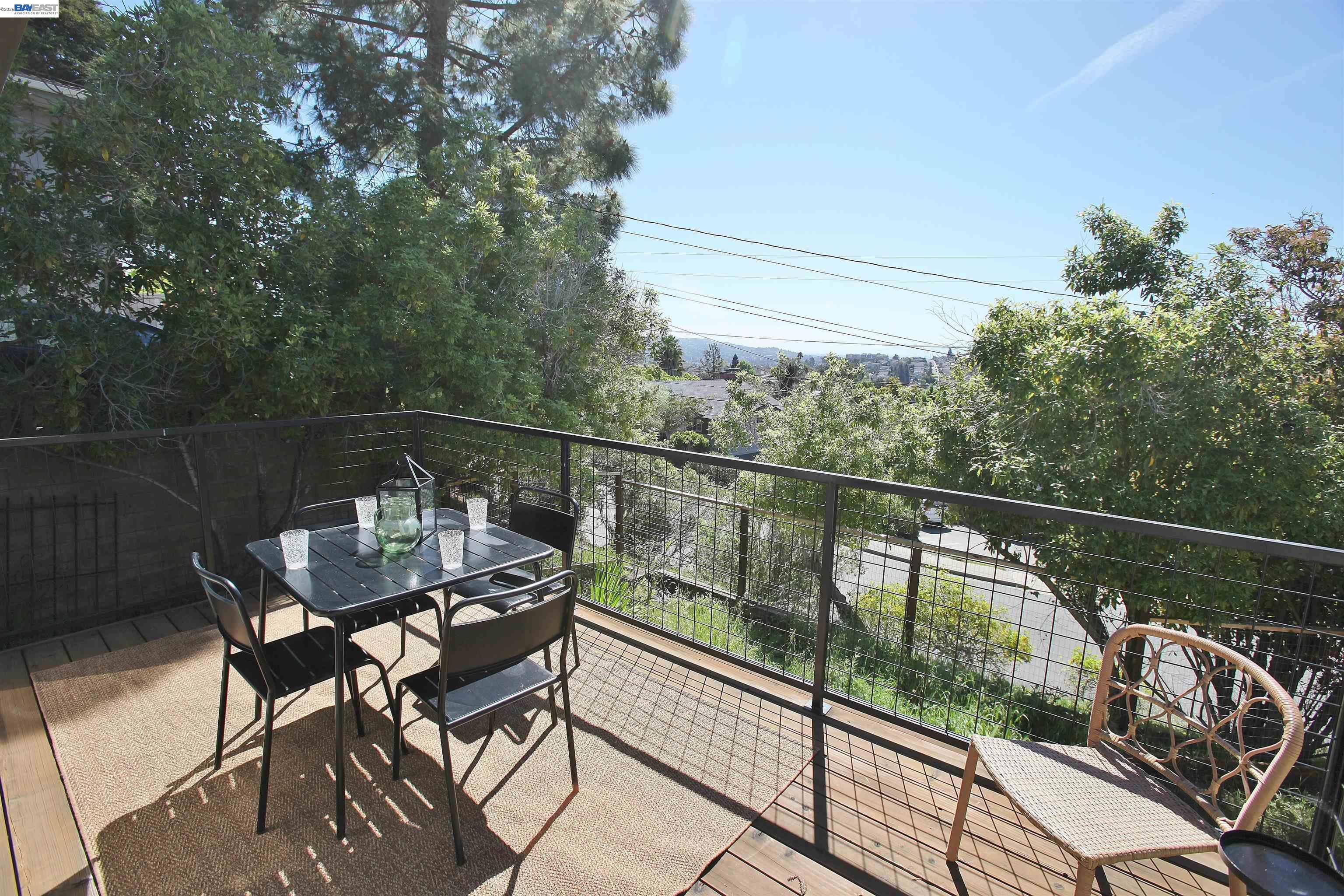 Detail Gallery Image 26 of 29 For 2728 Sheffield Place, Castro Valley,  CA 94546 - 3 Beds | 2/1 Baths