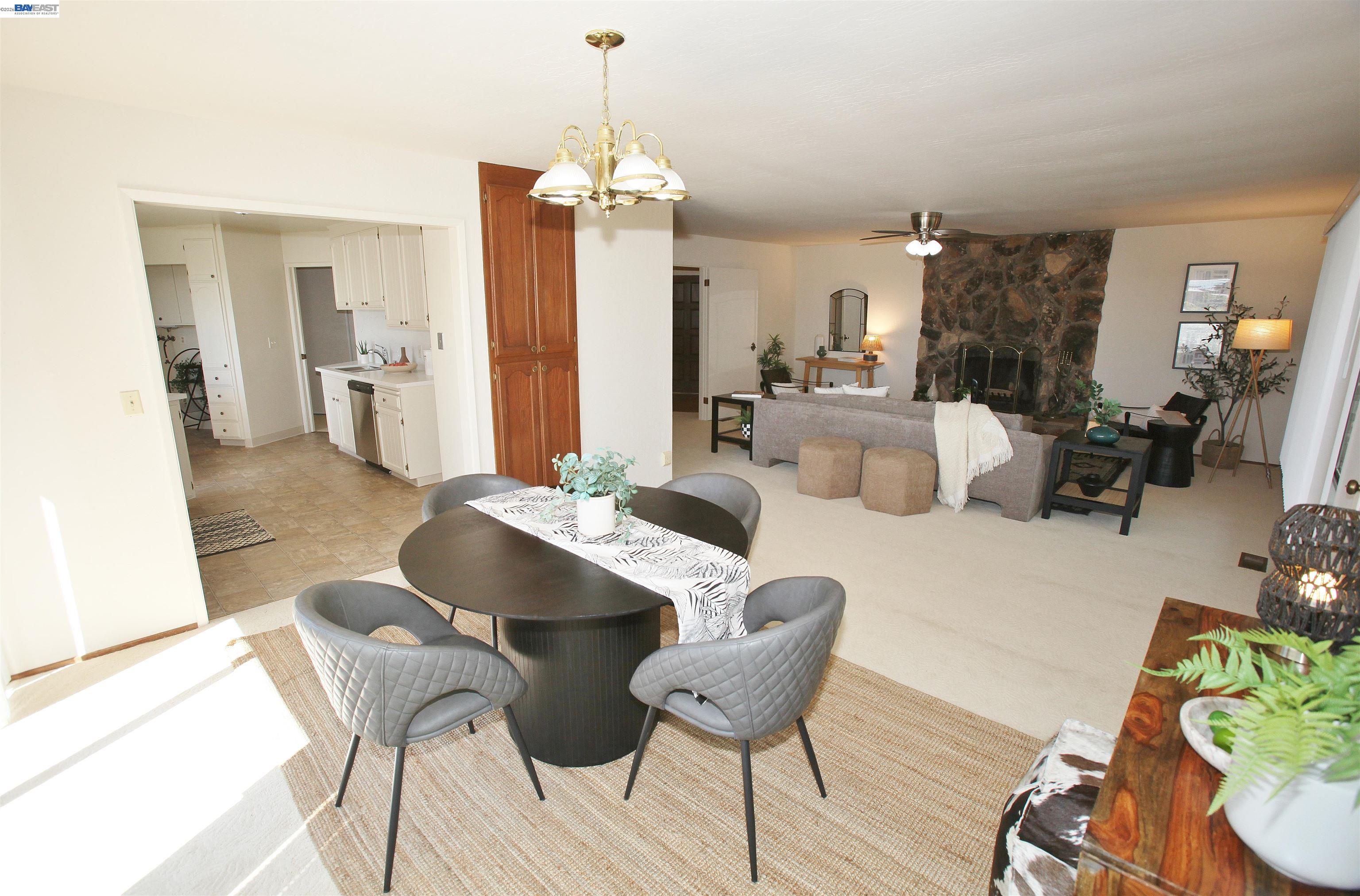 Detail Gallery Image 9 of 29 For 2728 Sheffield Place, Castro Valley,  CA 94546 - 3 Beds | 2/1 Baths