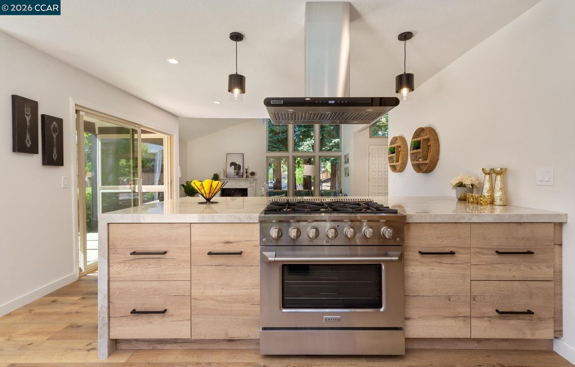 Detail Gallery Image 11 of 47 For 865 El Cerro Blvd, Danville,  CA 94526 - 4 Beds | 3/1 Baths