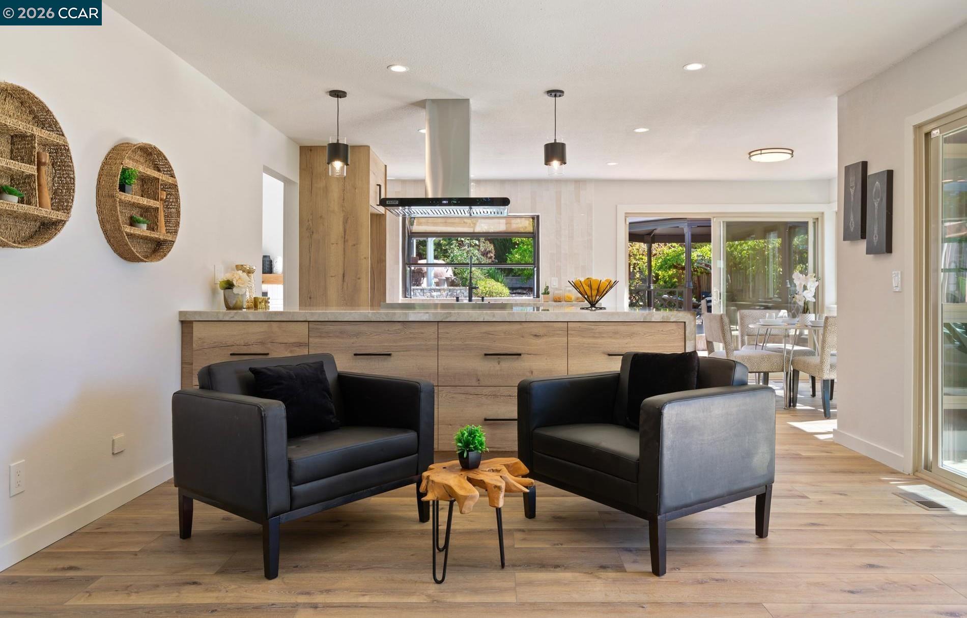 Detail Gallery Image 12 of 47 For 865 El Cerro Blvd, Danville,  CA 94526 - 4 Beds | 3/1 Baths