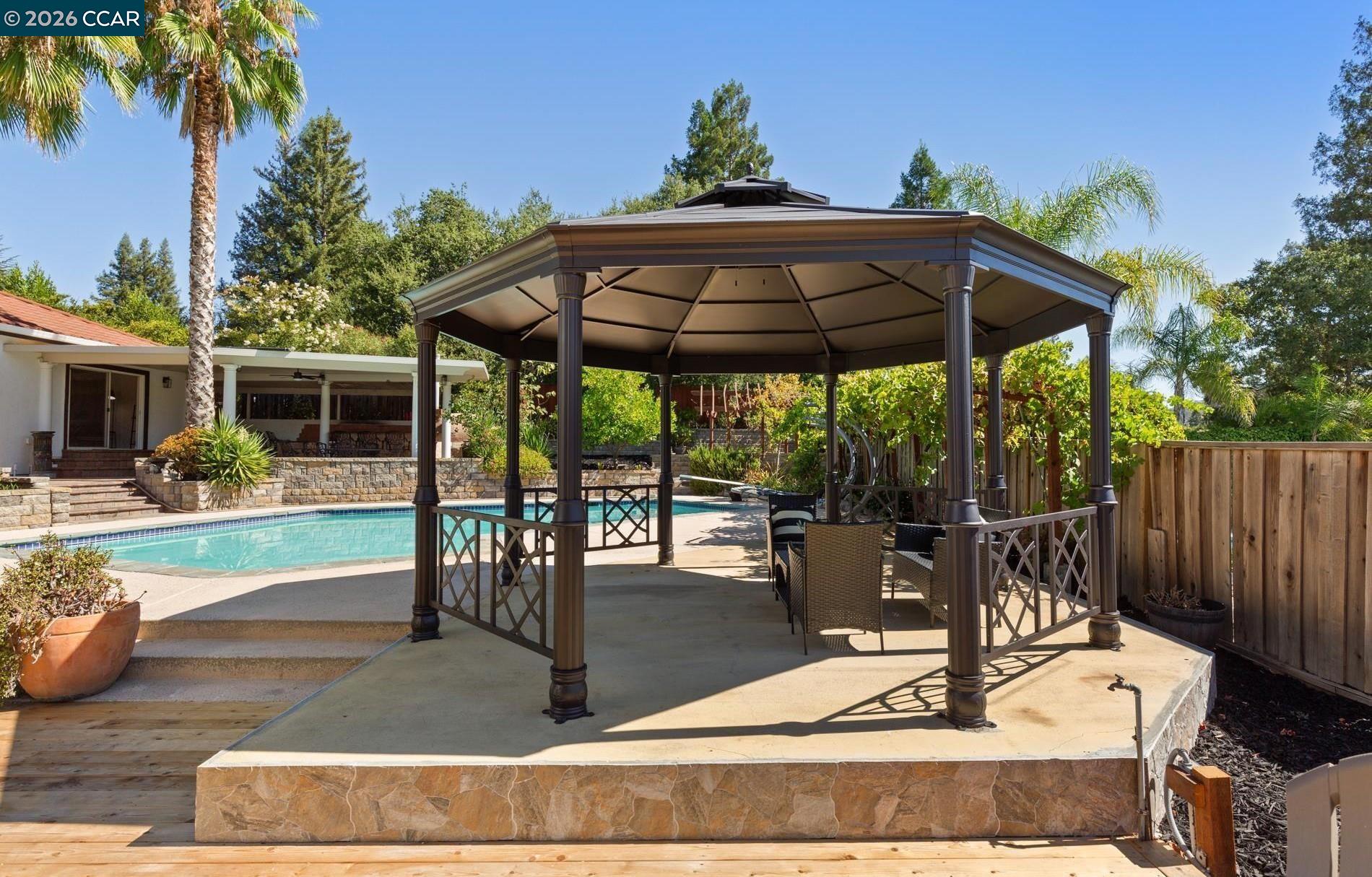 Detail Gallery Image 37 of 47 For 865 El Cerro Blvd, Danville,  CA 94526 - 4 Beds | 3/1 Baths