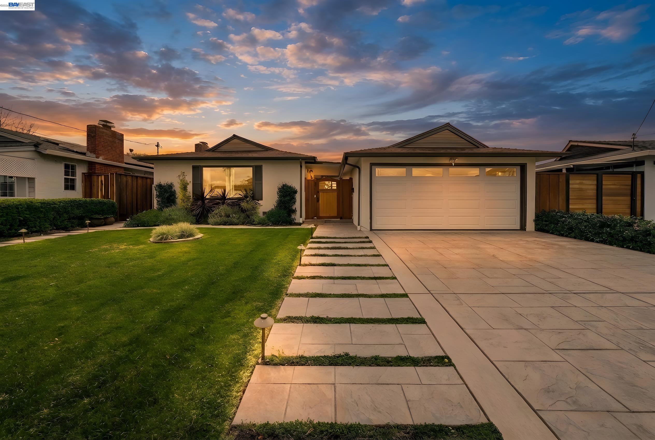 Detail Gallery Image 4 of 23 For 1338 Thais Lane, Hayward,  CA 94544 - 3 Beds | 2 Baths