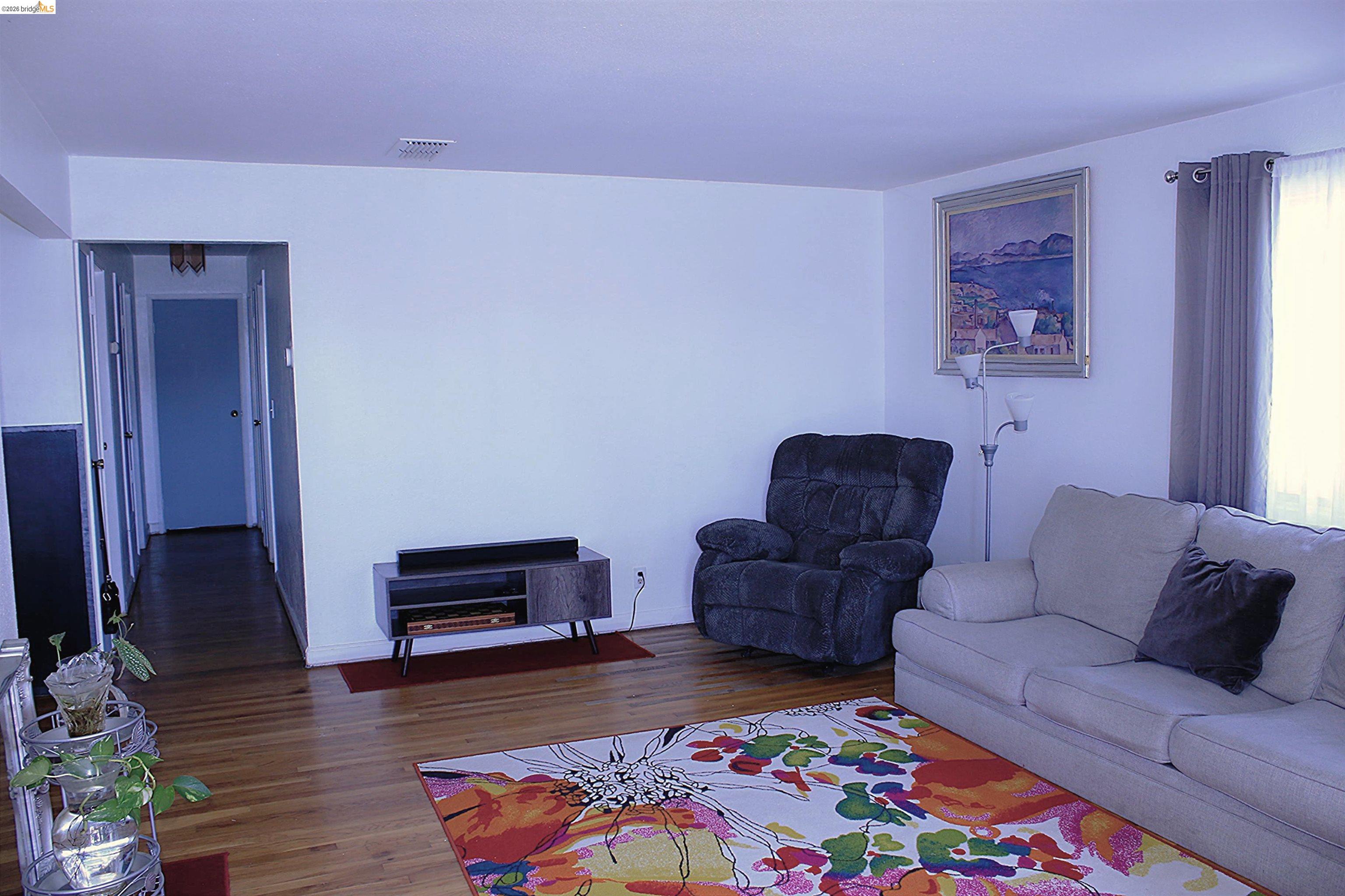 Detail Gallery Image 4 of 44 For 190 Tahoe Dr, Rio Vista,  CA 94571 - 3 Beds | 2 Baths