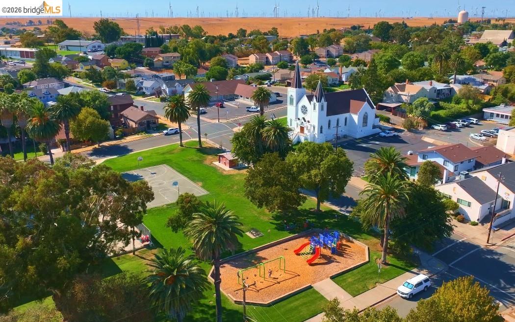 Detail Gallery Image 32 of 44 For 190 Tahoe Dr, Rio Vista,  CA 94571 - 3 Beds | 2 Baths