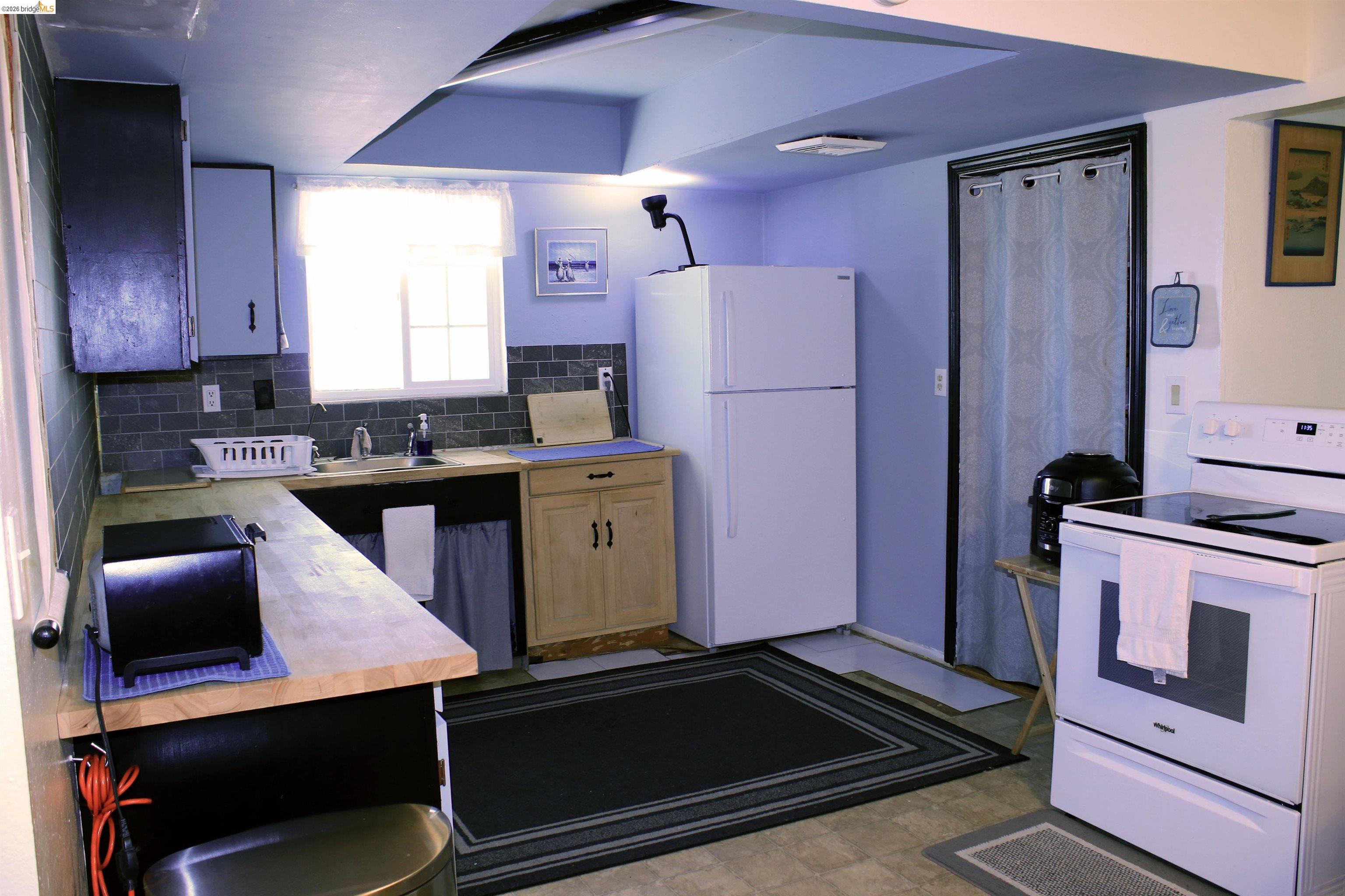 Detail Gallery Image 8 of 44 For 190 Tahoe Dr, Rio Vista,  CA 94571 - 3 Beds | 2 Baths