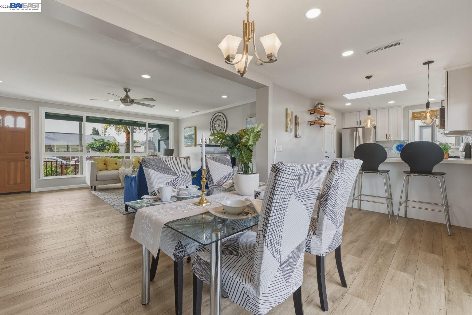 Detail Gallery Image 9 of 45 For 1224 Lucille St, San Leandro,  CA 94577 - 3 Beds | 2 Baths