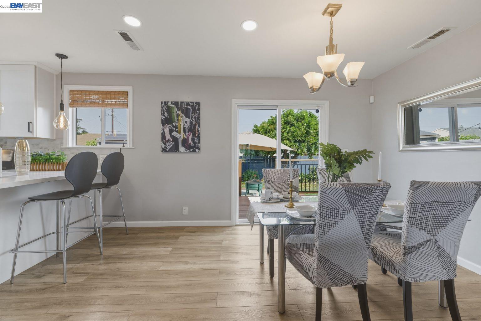 Detail Gallery Image 10 of 45 For 1224 Lucille St, San Leandro,  CA 94577 - 3 Beds | 2 Baths