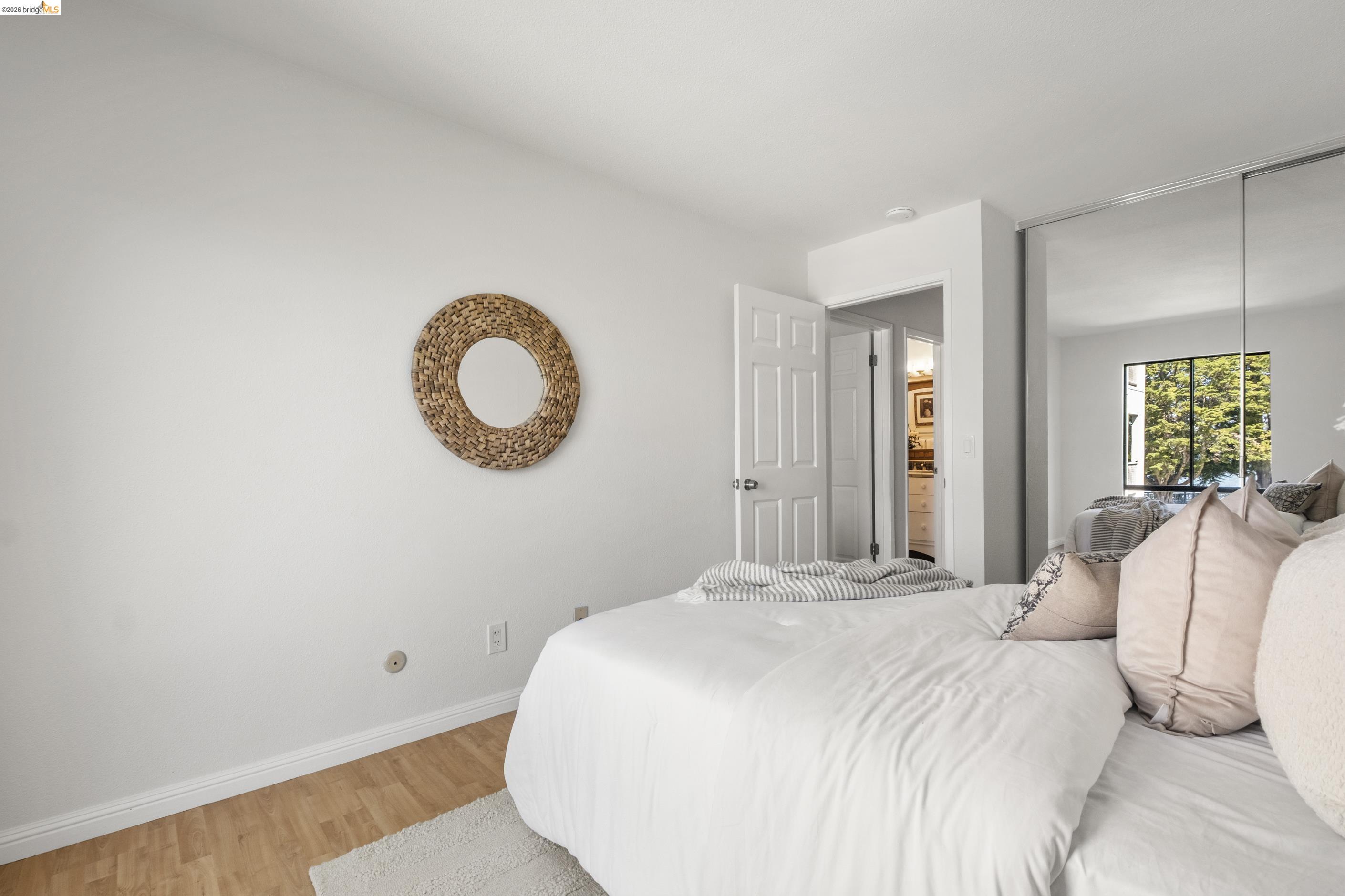 Photo #15: 41128398 Listing: Photo #15