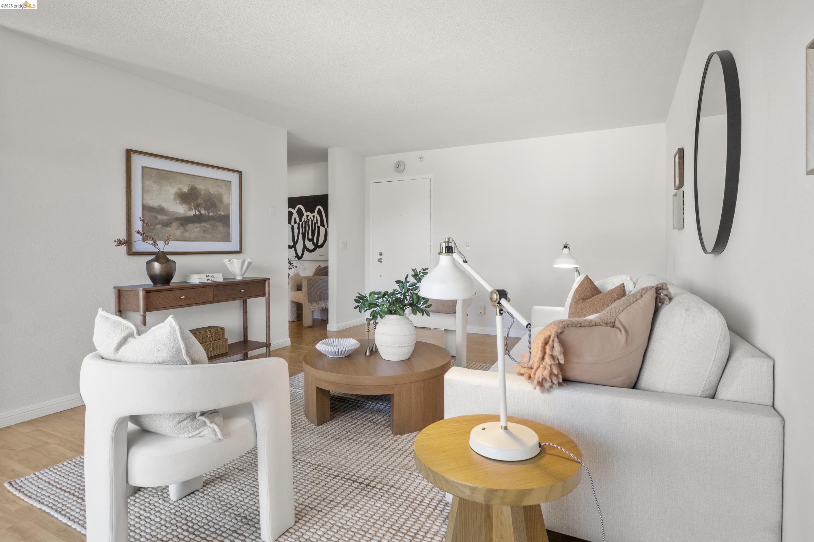 Photo #5: 41128398 Listing: Photo #5