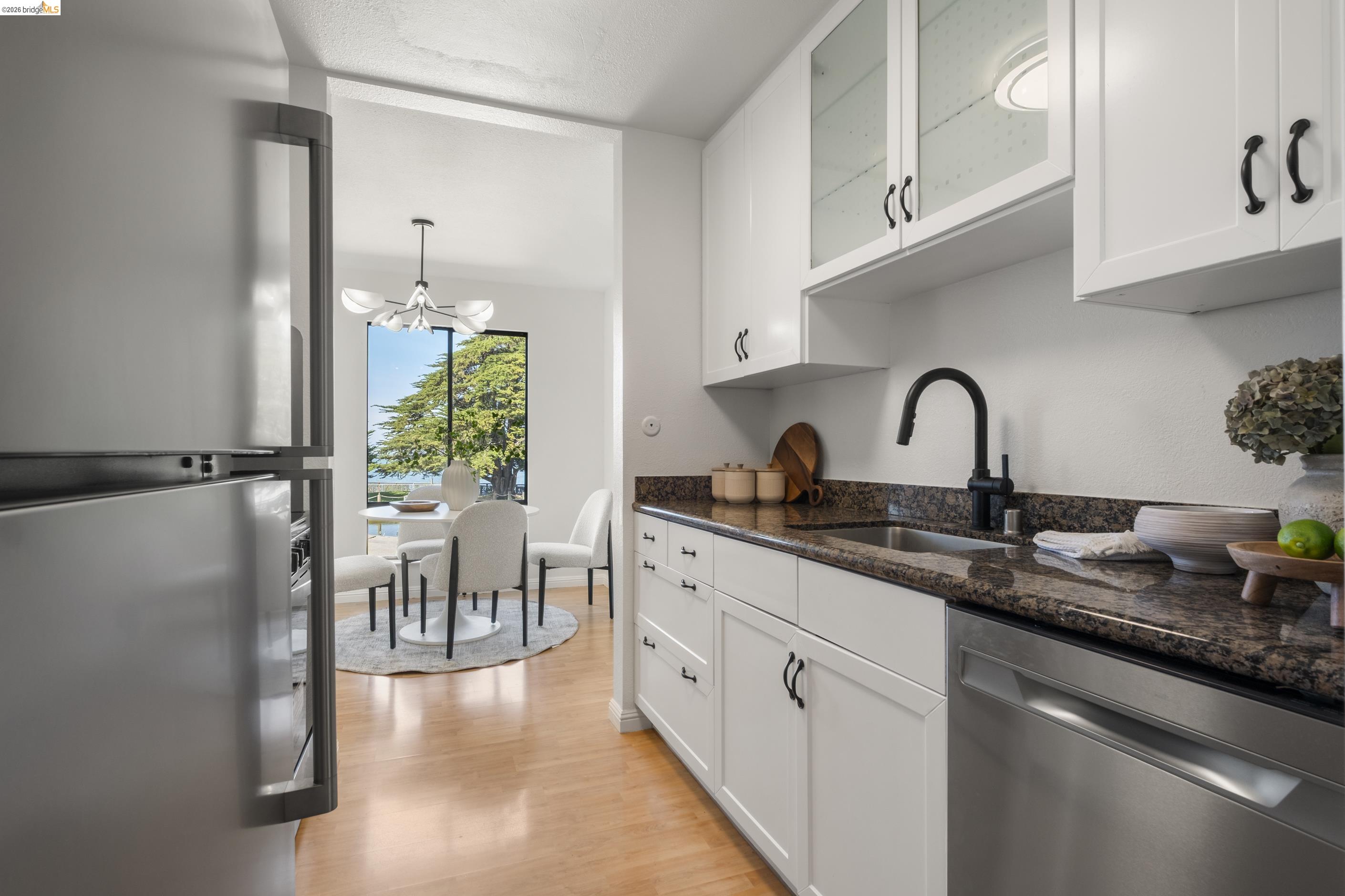 Photo #9: 41128398 Listing: Photo #9