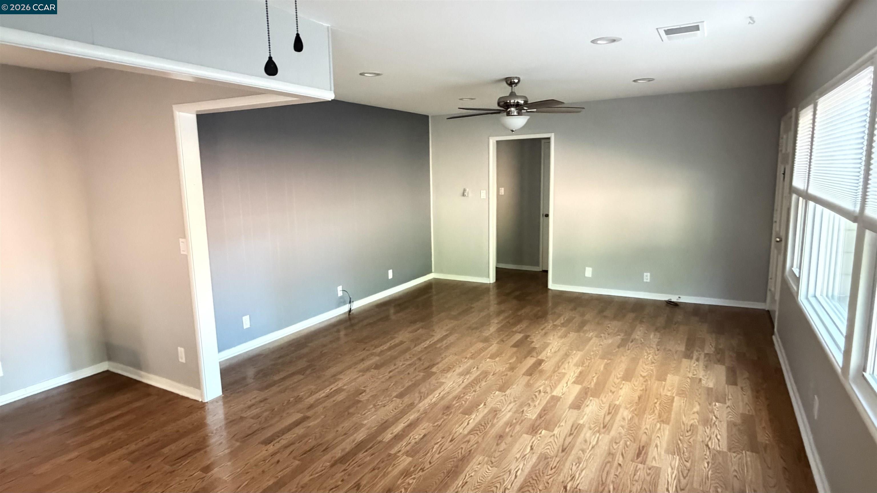 Detail Gallery Image 5 of 17 For 3655 Granzotto Dr, Concord,  CA 94519 - 3 Beds | 2 Baths