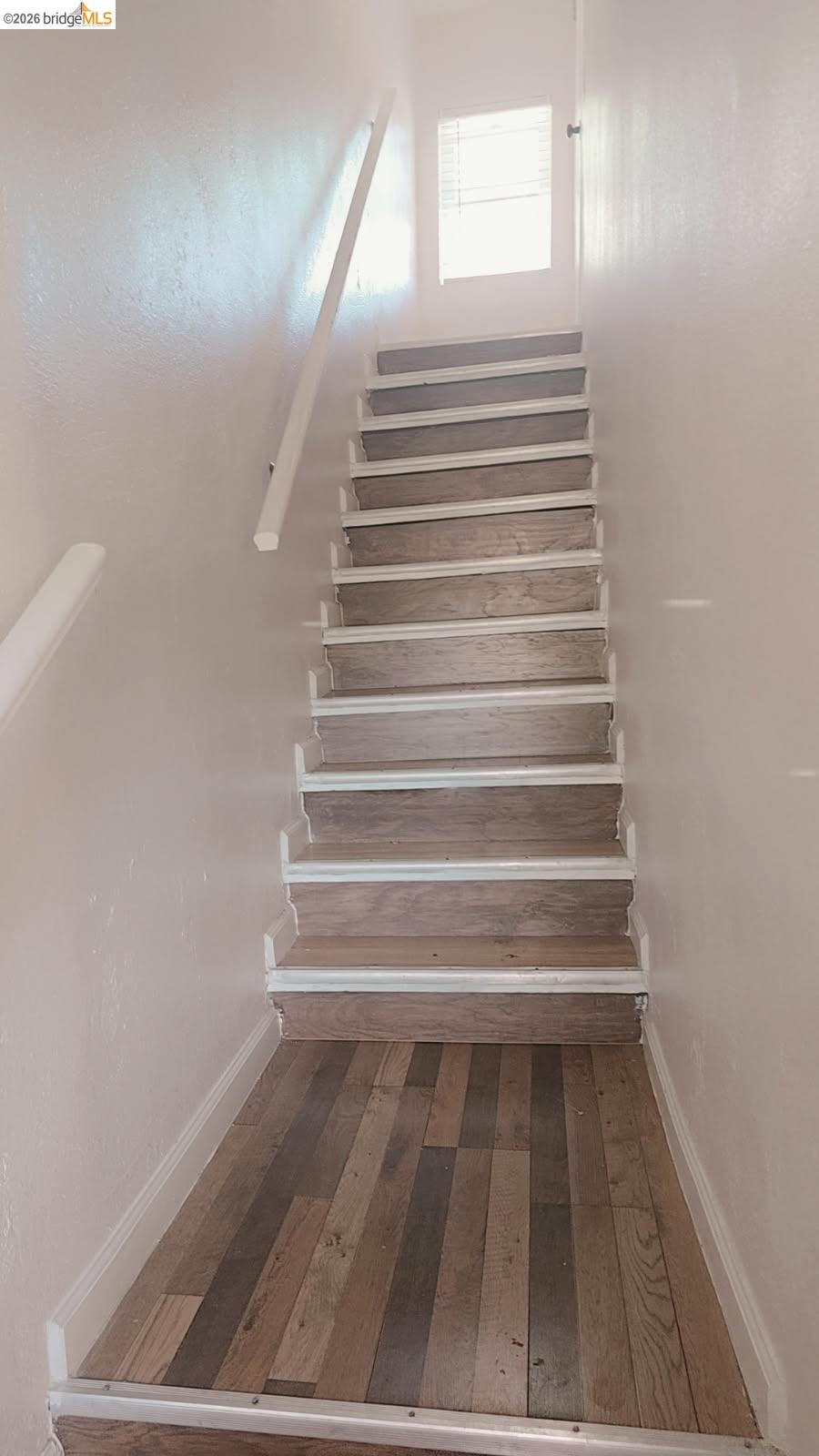 Detail Gallery Image 4 of 26 For 135 4th St, Woodland,  CA 95695 - 6 Beds | 4 Baths