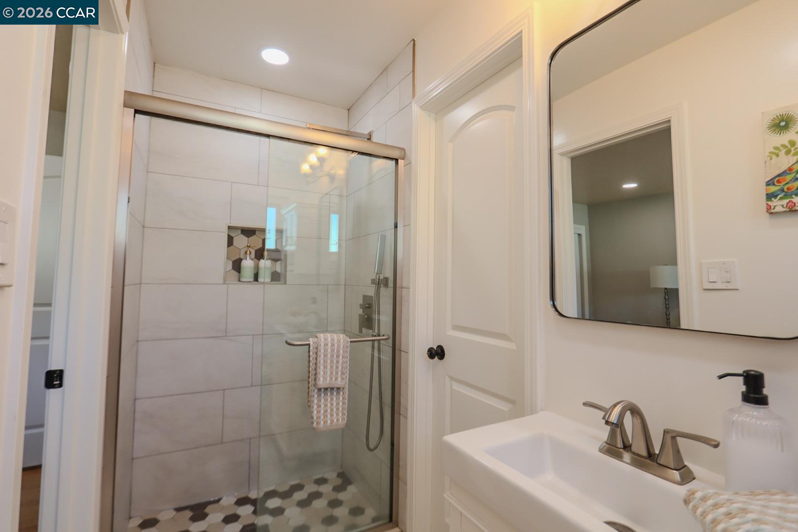 Detail Gallery Image 14 of 22 For 1793 Live Oak Ave, Concord,  CA 94521 - 4 Beds | 2 Baths