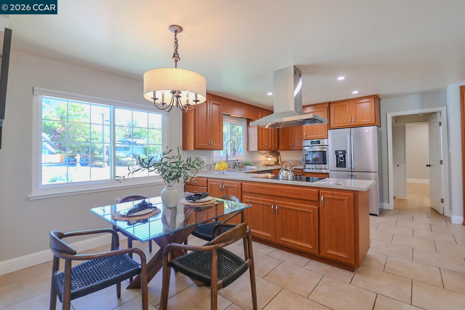 Detail Gallery Image 8 of 22 For 1793 Live Oak Ave, Concord,  CA 94521 - 4 Beds | 2 Baths