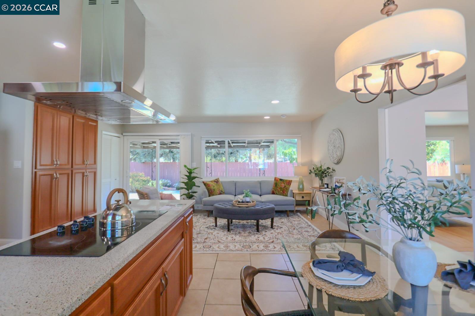 Detail Gallery Image 10 of 22 For 1793 Live Oak Ave, Concord,  CA 94521 - 4 Beds | 2 Baths