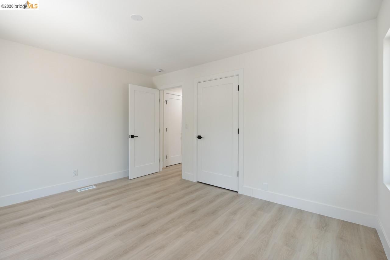 Detail Gallery Image 24 of 37 For 1923 Thompson Ln, El Sobrante,  CA 94803 - 2 Beds | 1/1 Baths