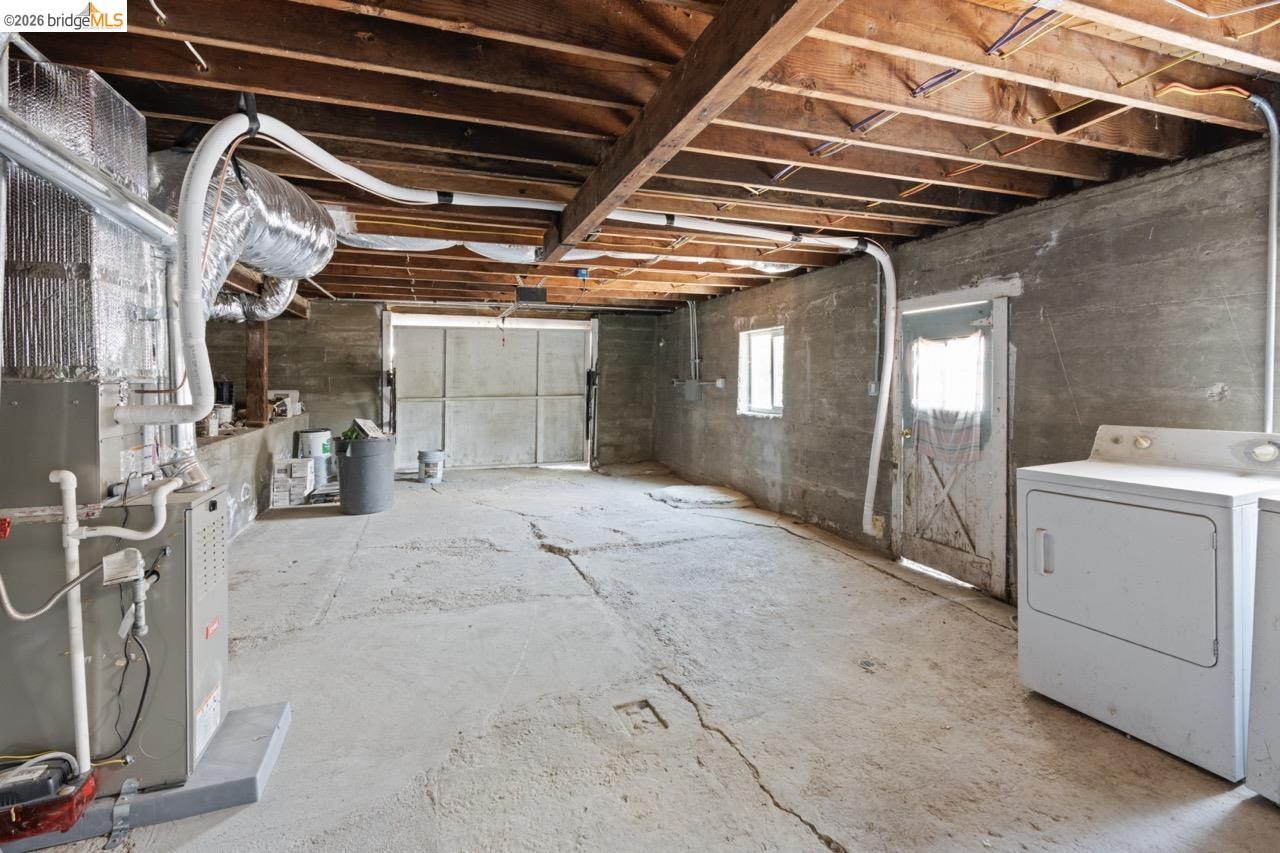 Detail Gallery Image 27 of 37 For 1923 Thompson Ln, El Sobrante,  CA 94803 - 2 Beds | 1/1 Baths