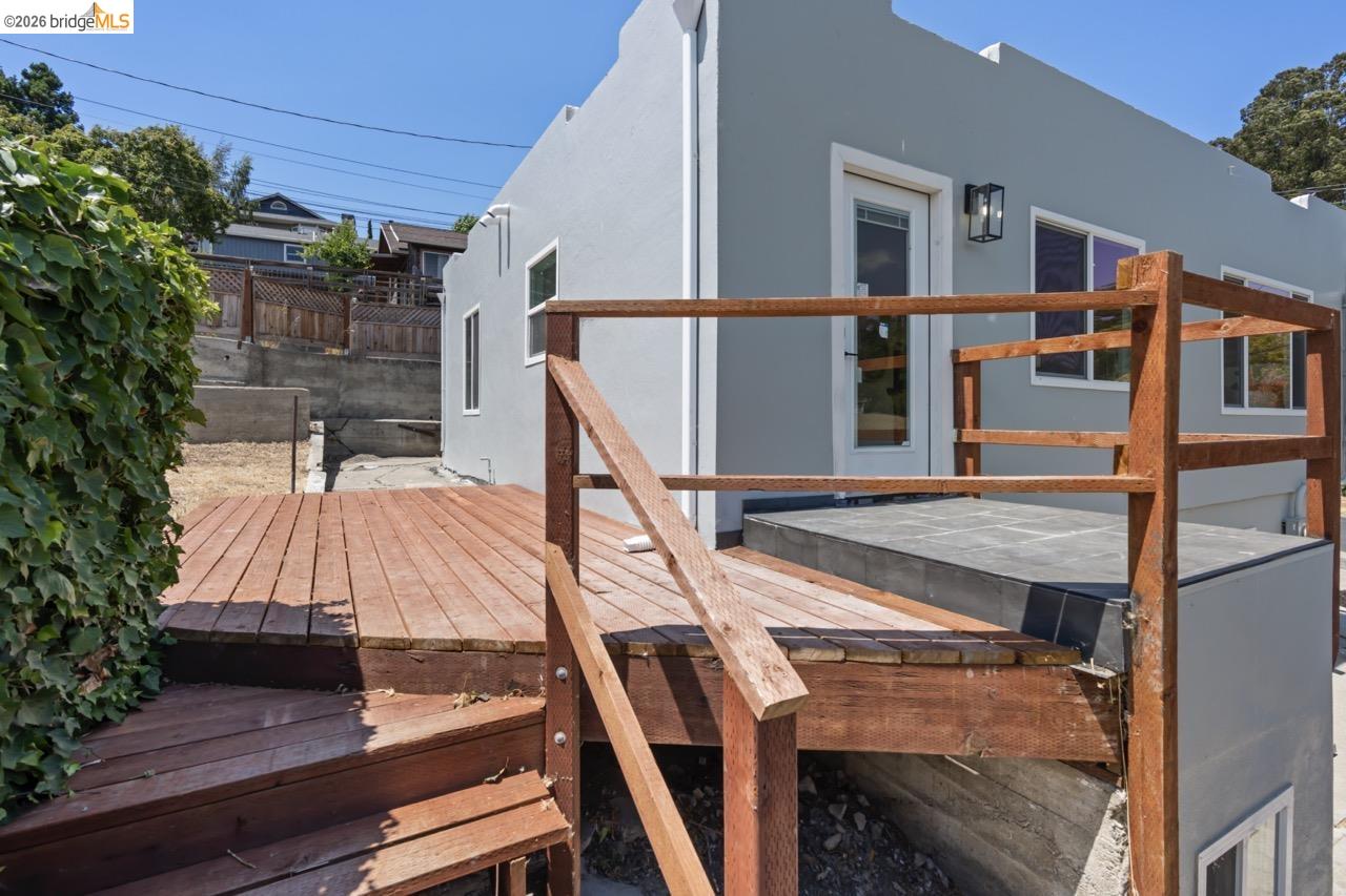 Detail Gallery Image 30 of 37 For 1923 Thompson Ln, El Sobrante,  CA 94803 - 2 Beds | 1/1 Baths