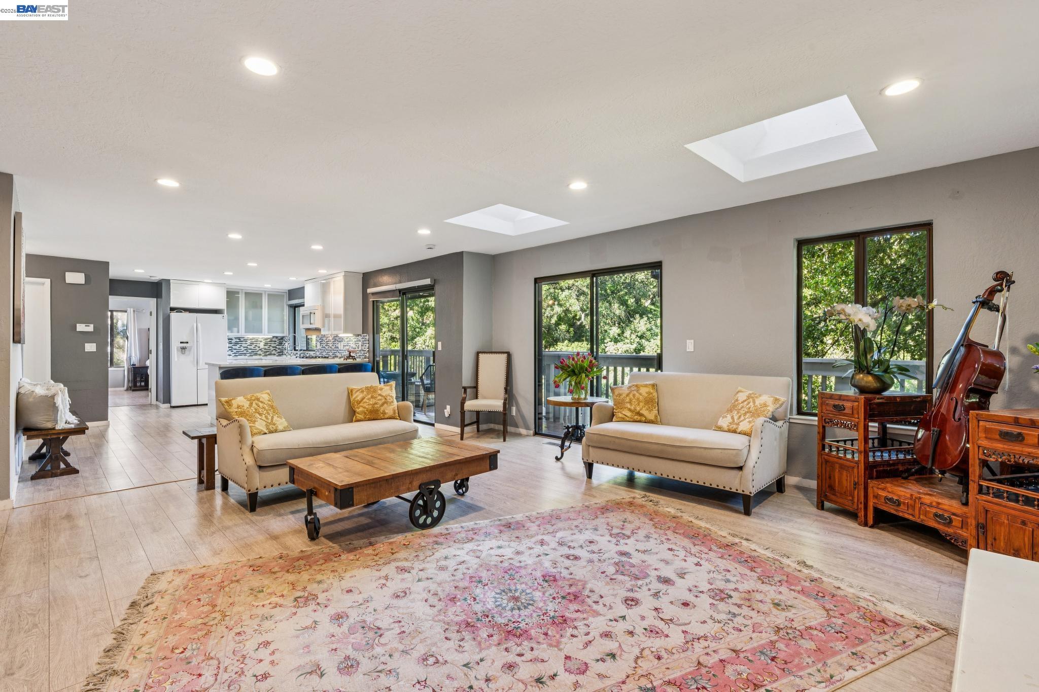 Detail Gallery Image 13 of 56 For 44 Hagen Oaks Ct, Alamo,  CA 94507 - 3 Beds | 2/1 Baths