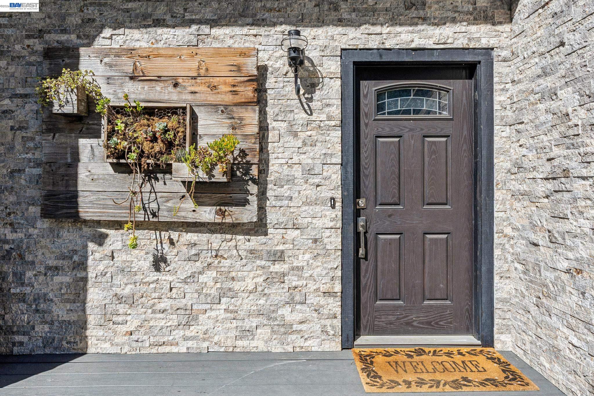 Detail Gallery Image 3 of 56 For 44 Hagen Oaks Ct, Alamo,  CA 94507 - 3 Beds | 2/1 Baths