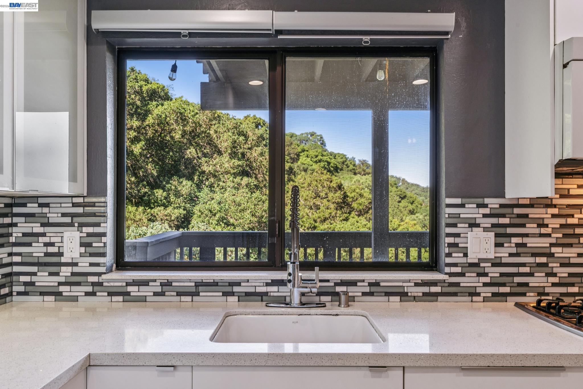 Detail Gallery Image 28 of 56 For 44 Hagen Oaks Ct, Alamo,  CA 94507 - 3 Beds | 2/1 Baths