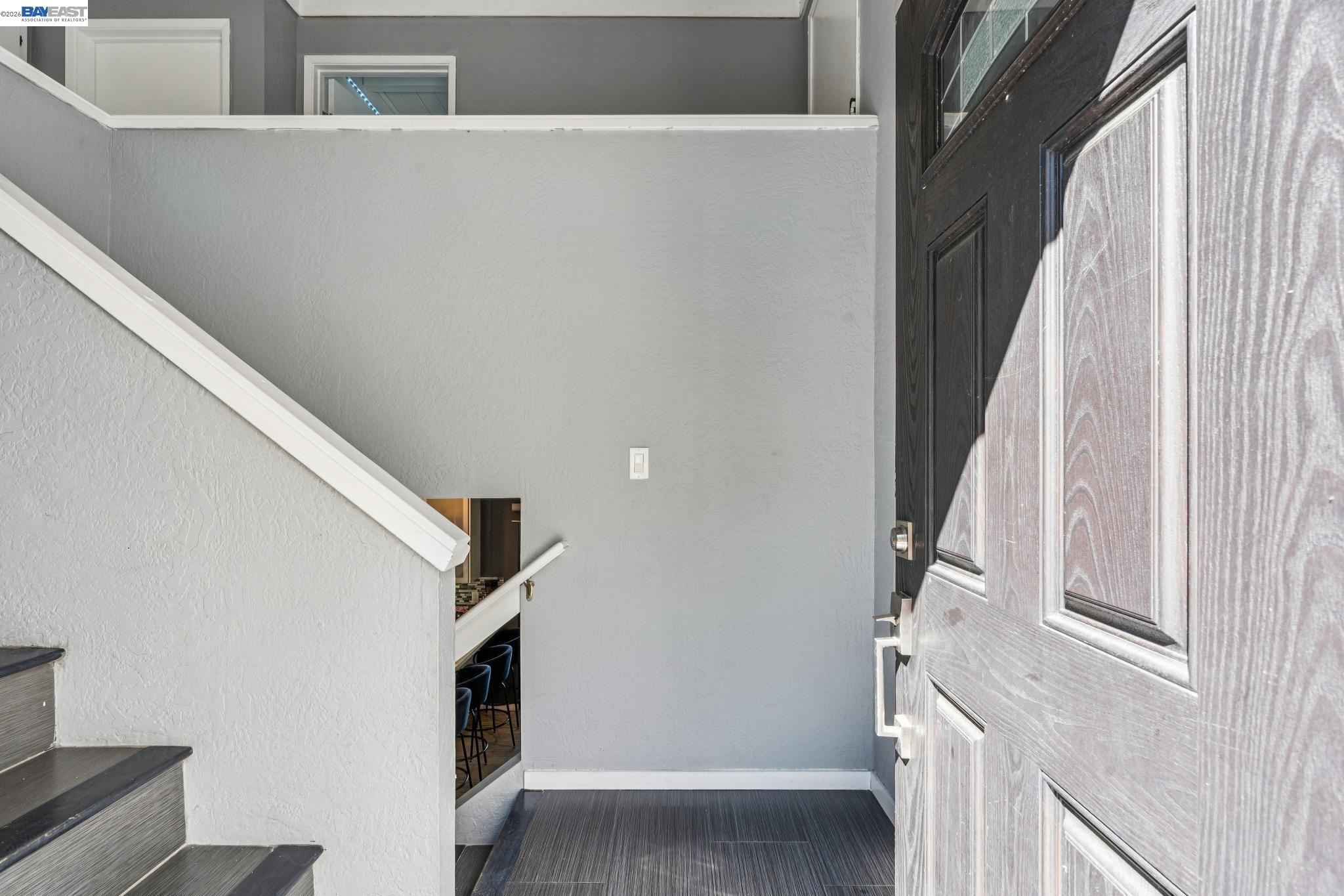 Detail Gallery Image 4 of 56 For 44 Hagen Oaks Ct, Alamo,  CA 94507 - 3 Beds | 2/1 Baths