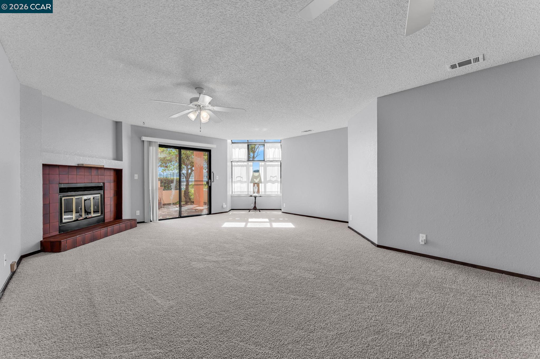 Detail Gallery Image 13 of 44 For 196 Nantucket Lane, Vallejo,  CA 94590 - 1 Beds | 1 Baths