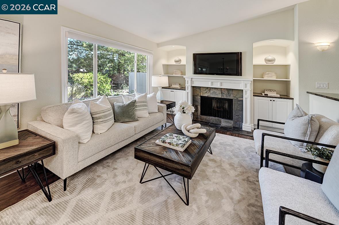 Photo #4: 41128405 Listing: Photo #4