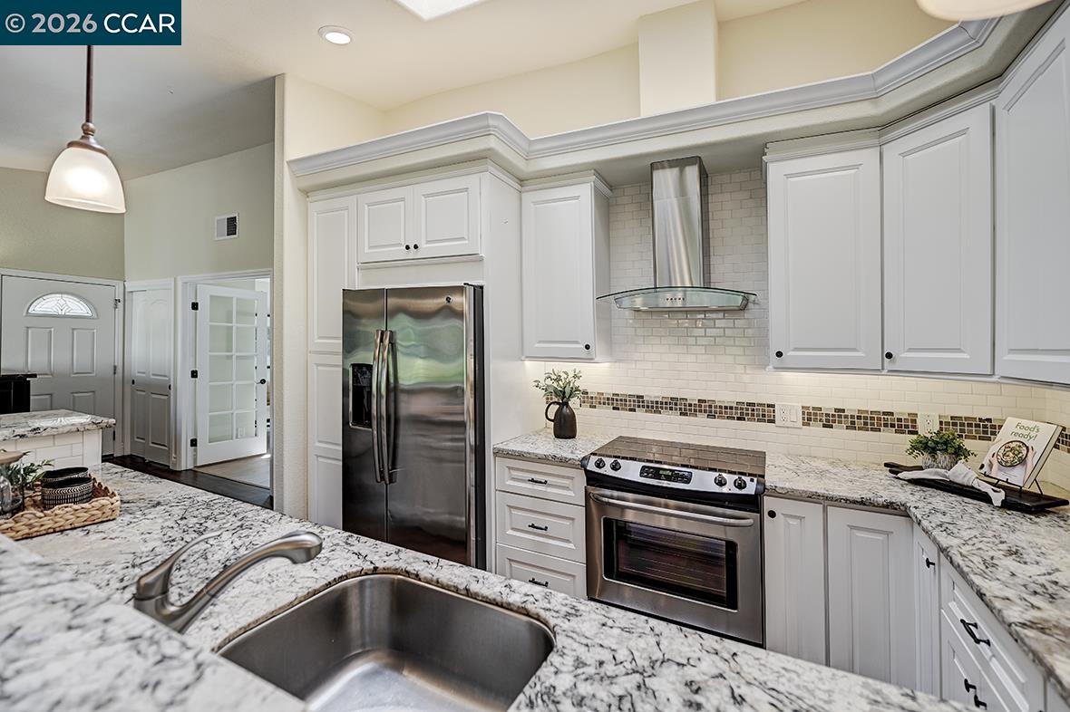 Photo #7: 41128405 Listing: Photo #7