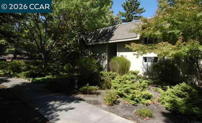 Front Image Thumbnail for CC41128406