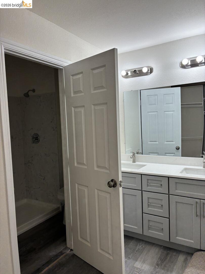 Photo #5: 41128409 Listing: Photo #5