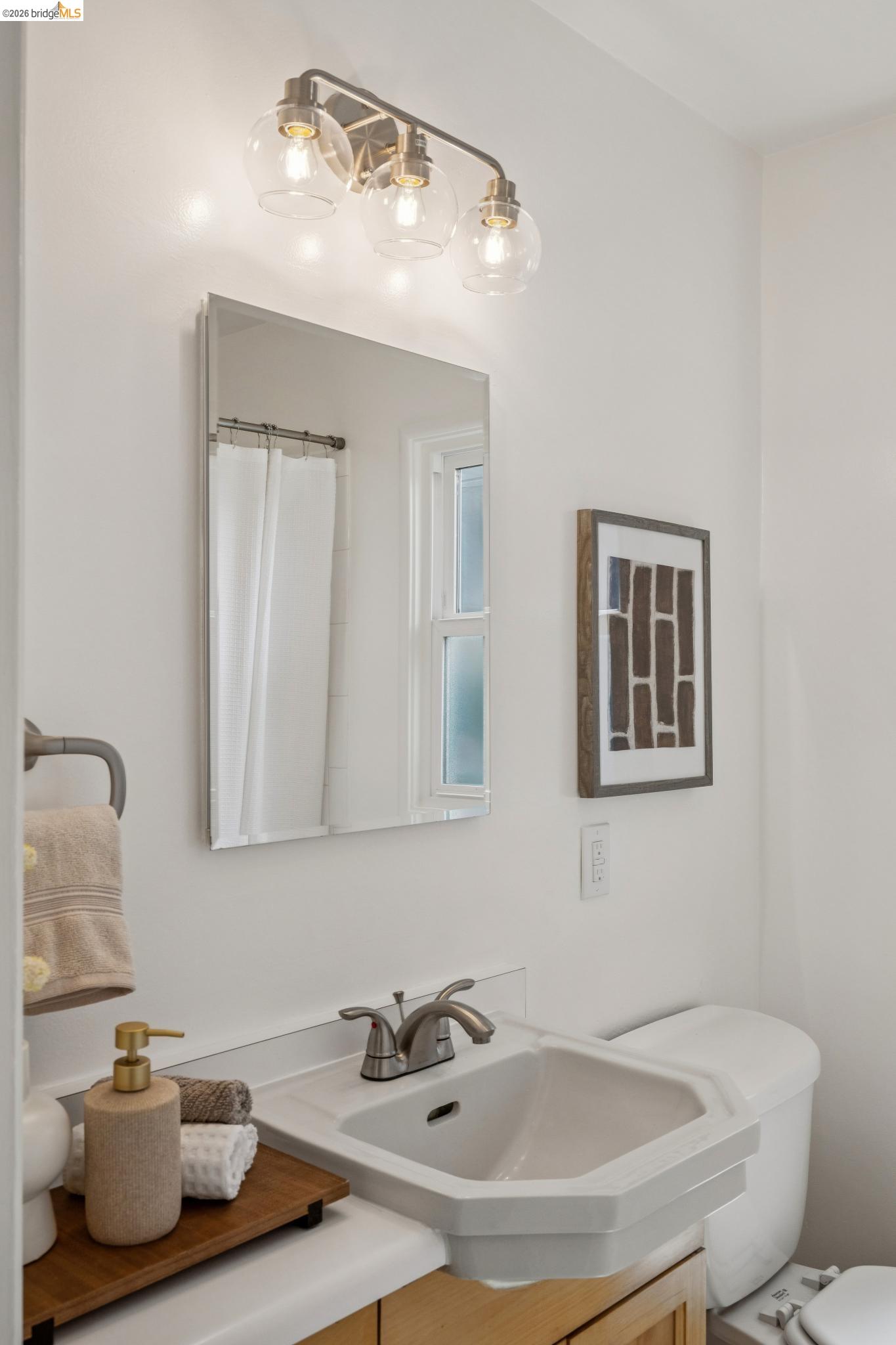 Detail Gallery Image 39 of 50 For 118 Ramona Ave, El Cerrito,  CA 94530 - 3 Beds | 2 Baths