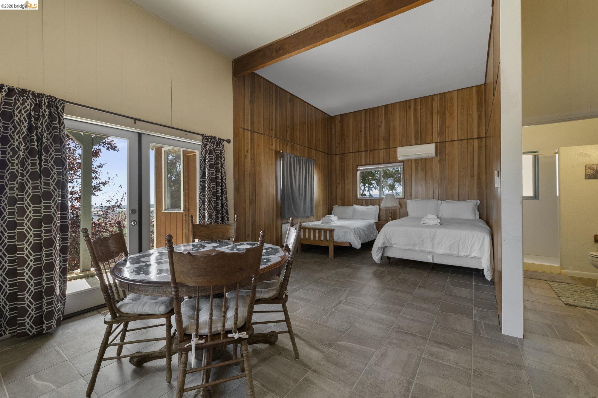 Detail Gallery Image 11 of 32 For 20165 Eastview Dr, Tuolumne,  CA 95379 - 2 Beds | 2 Baths