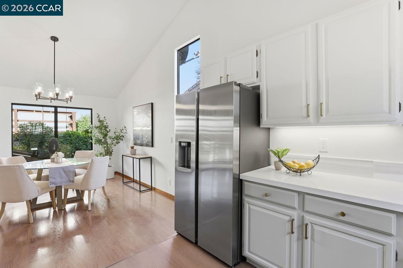 Detail Gallery Image 12 of 27 For 221 Tangerine Ct, San Ramon,  CA 94583 - 2 Beds | 2 Baths