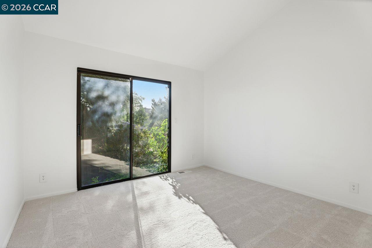 Detail Gallery Image 20 of 27 For 221 Tangerine Ct, San Ramon,  CA 94583 - 2 Beds | 2 Baths