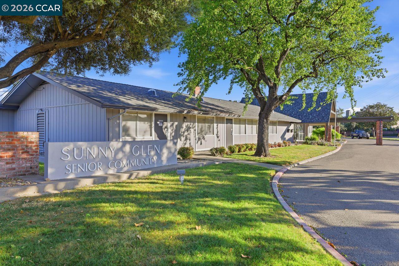 Detail Gallery Image 26 of 27 For 221 Tangerine Ct, San Ramon,  CA 94583 - 2 Beds | 2 Baths