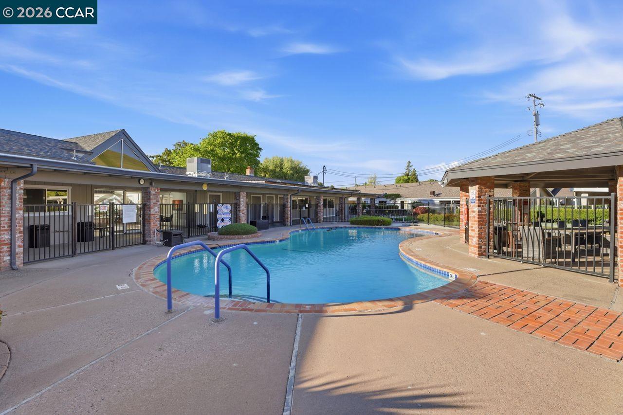 Detail Gallery Image 27 of 27 For 221 Tangerine Ct, San Ramon,  CA 94583 - 2 Beds | 2 Baths