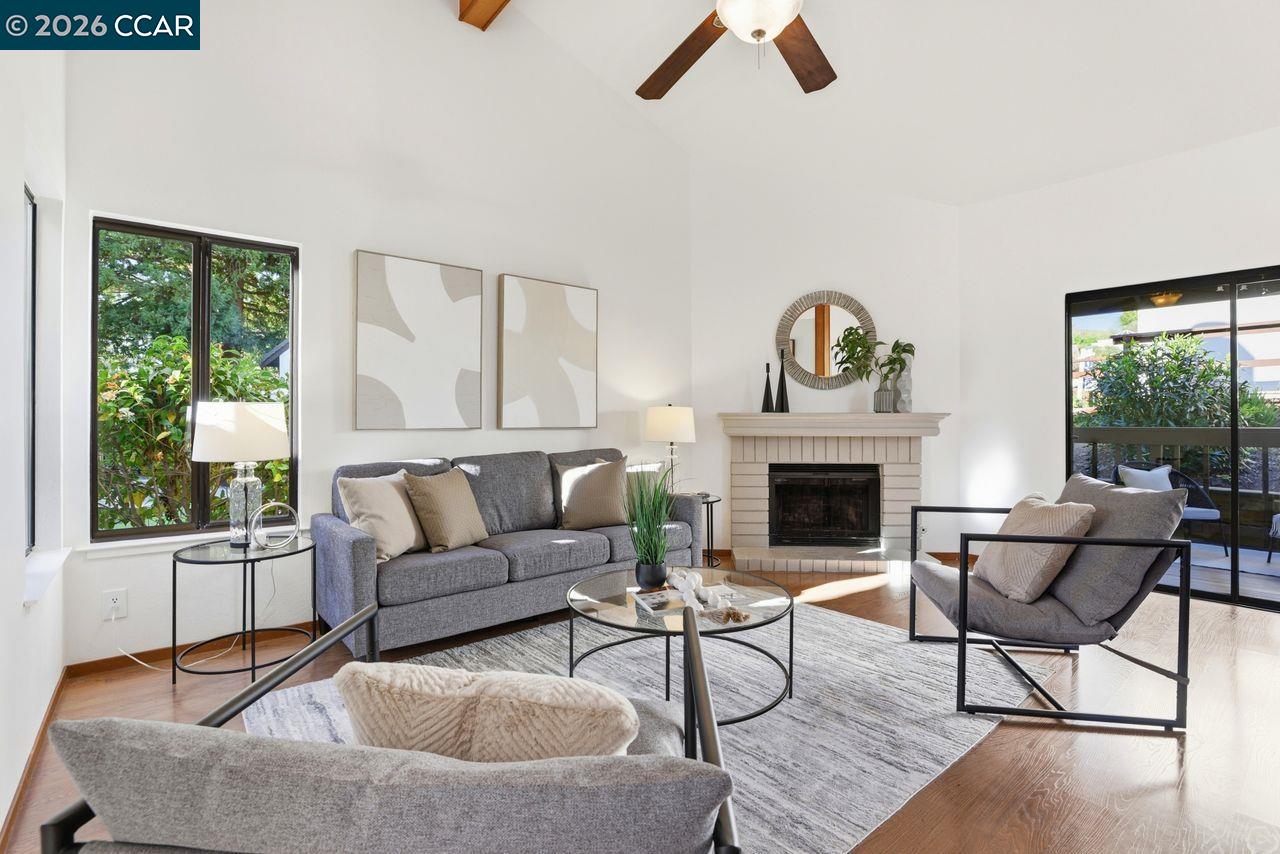 Detail Gallery Image 8 of 27 For 221 Tangerine Ct, San Ramon,  CA 94583 - 2 Beds | 2 Baths